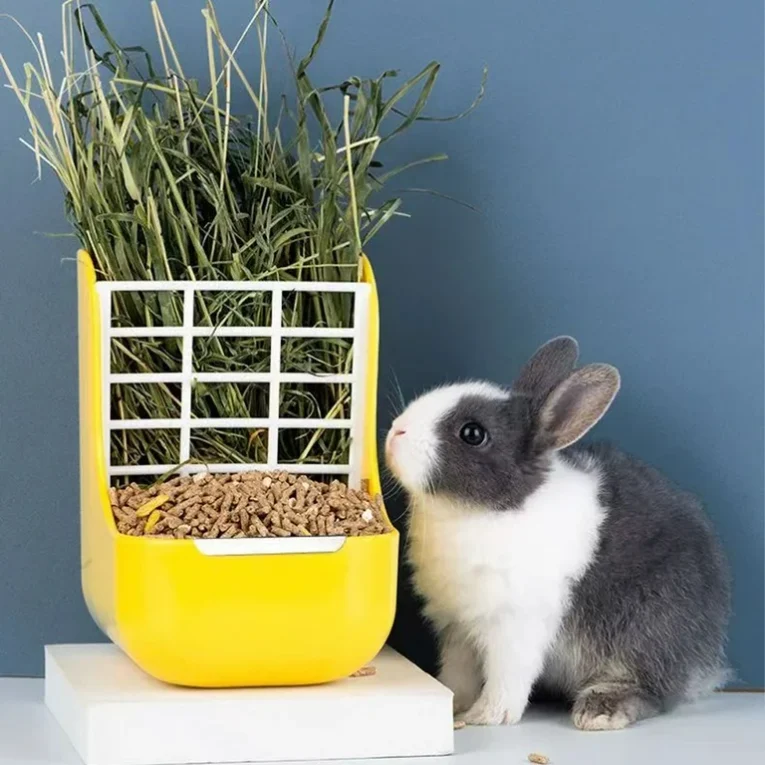 rabbit_hay_feeder